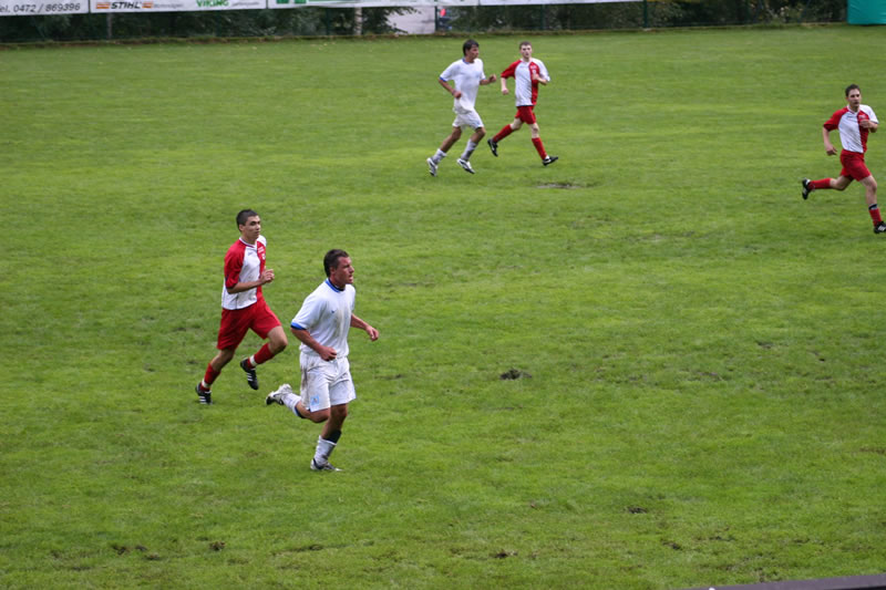 gal/Saison2008-2009- Pokal 1. Runde Hinspiel: Vintl - SV Reischach/2008-08-24 SVR gg. Vintl - Pokalhinspiel 425.jpg